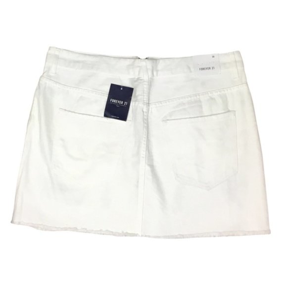 Forever 21 White Front Zip Mini Jean Skirt Size 30 NWT Distressed Denim - Picture 2 of 7